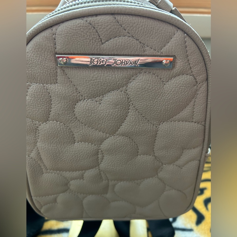 ❤️Betsey Johnson Quilted Heart mini Taupe Backpack - Picture 2 of 7